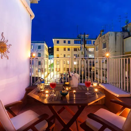 Sorrentovibes - Family 2 Bedroom Terrace Centre Apartament